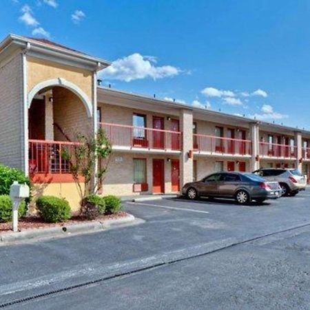 מונרו Quality Inn & Suites מראה חיצוני תמונה